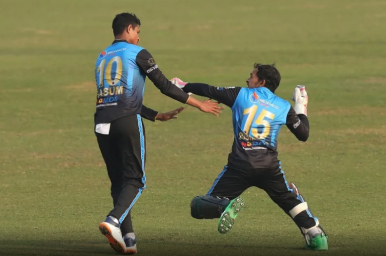 Mushfiqur Rahim Gets Angry Over Teammate Nasum Ahmed