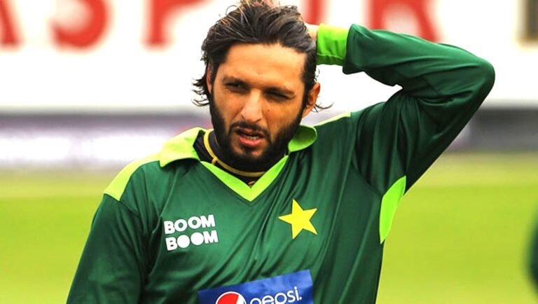 Top 10 Pakistani Cricketers | Kaneria Makes It I Cricketfile